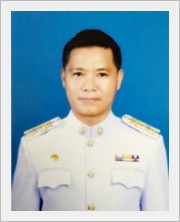 นายเกลี้ยง วรชาติ